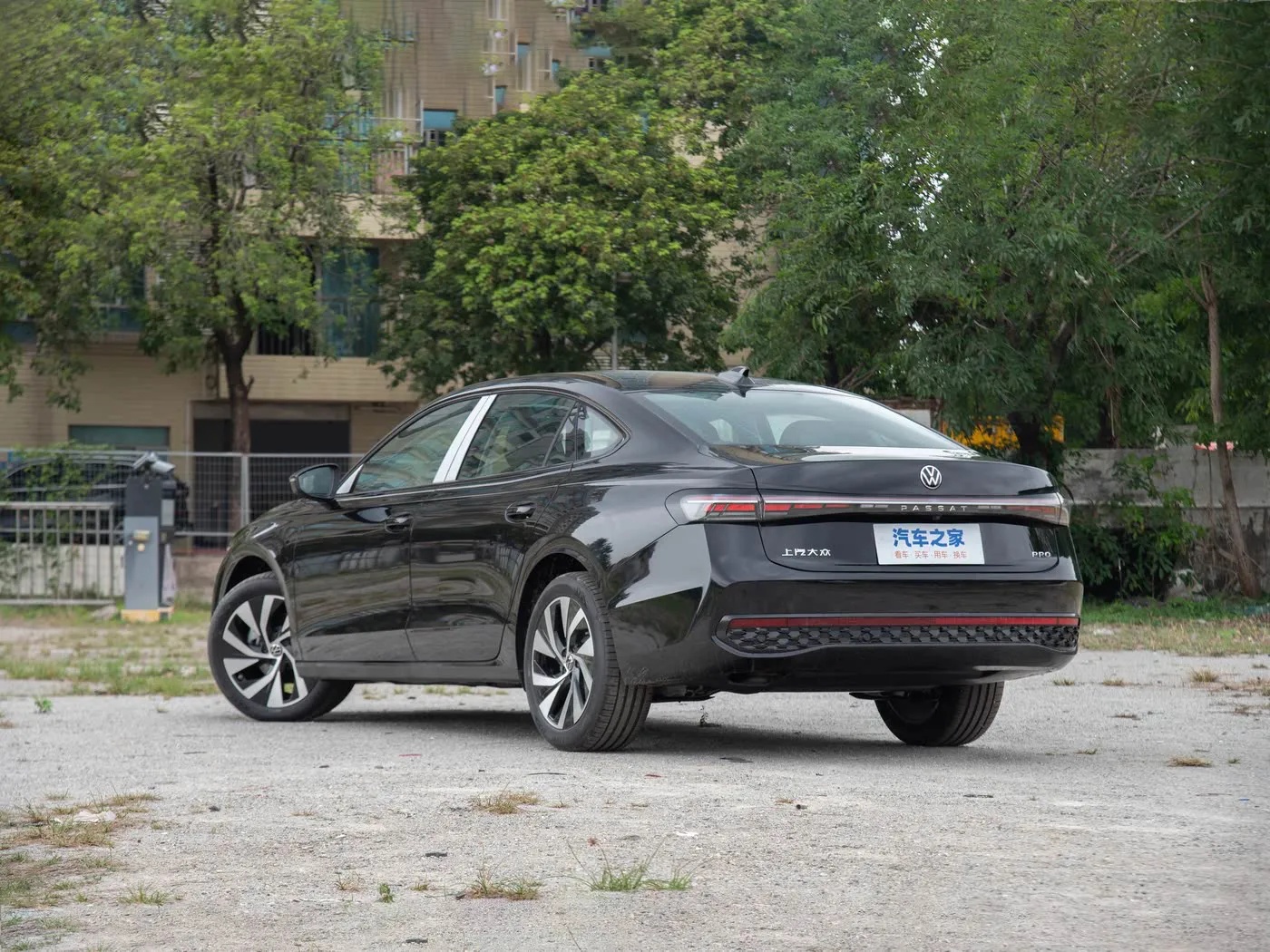 Passat 2025 Pro 300TSI