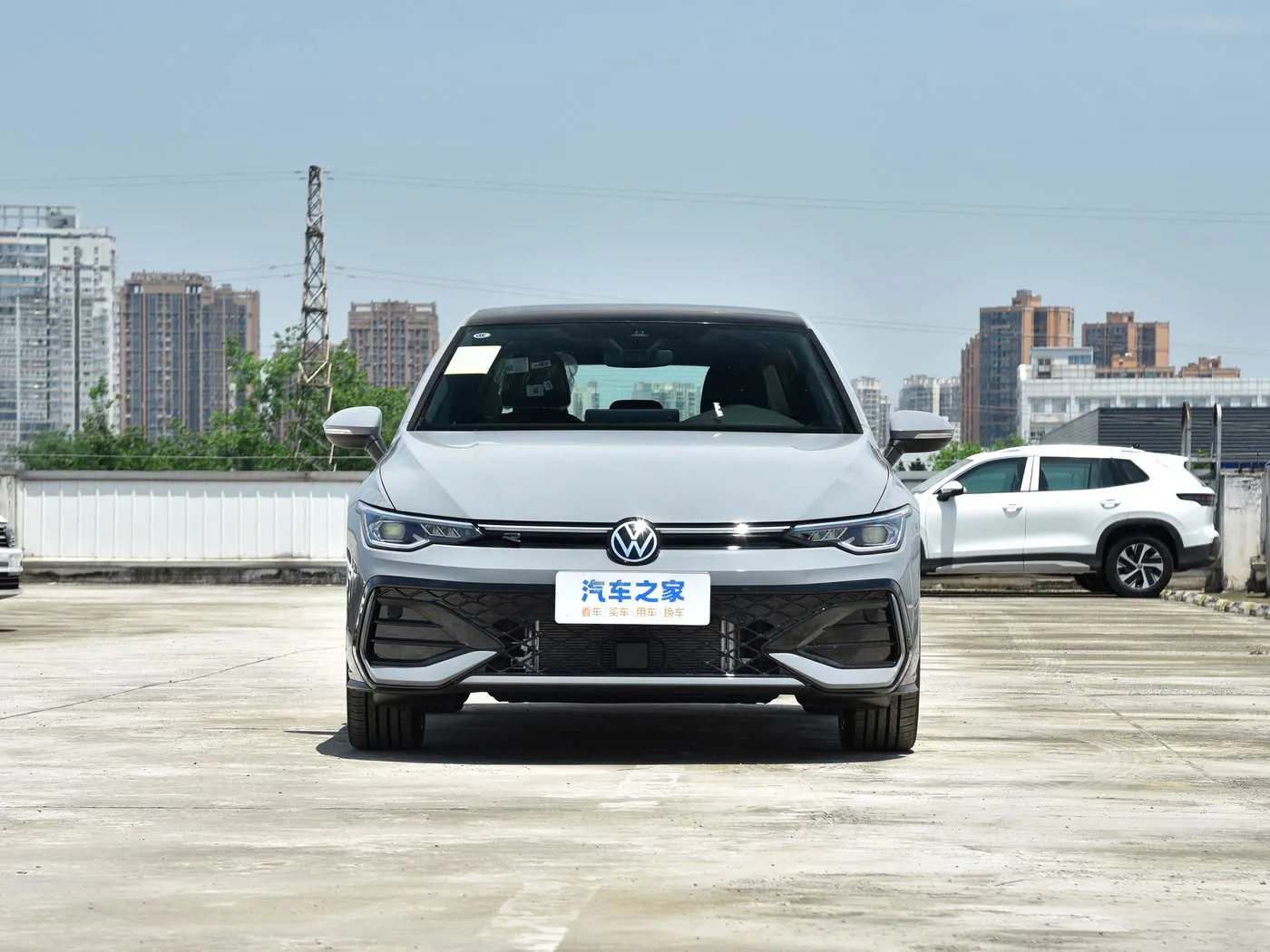 Golf 2025 300TSI R-Line