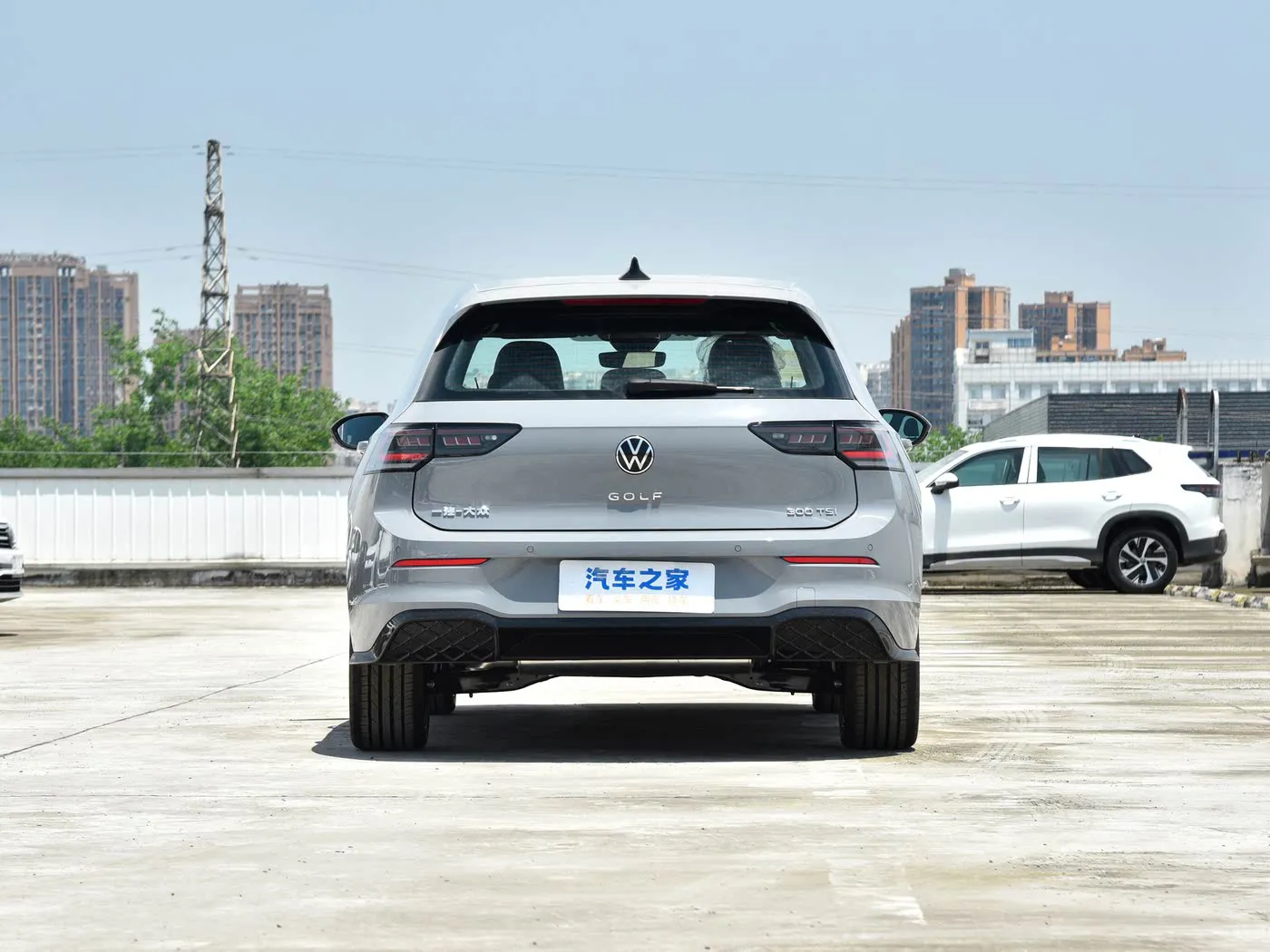 Golf 2025 300TSI R-Line