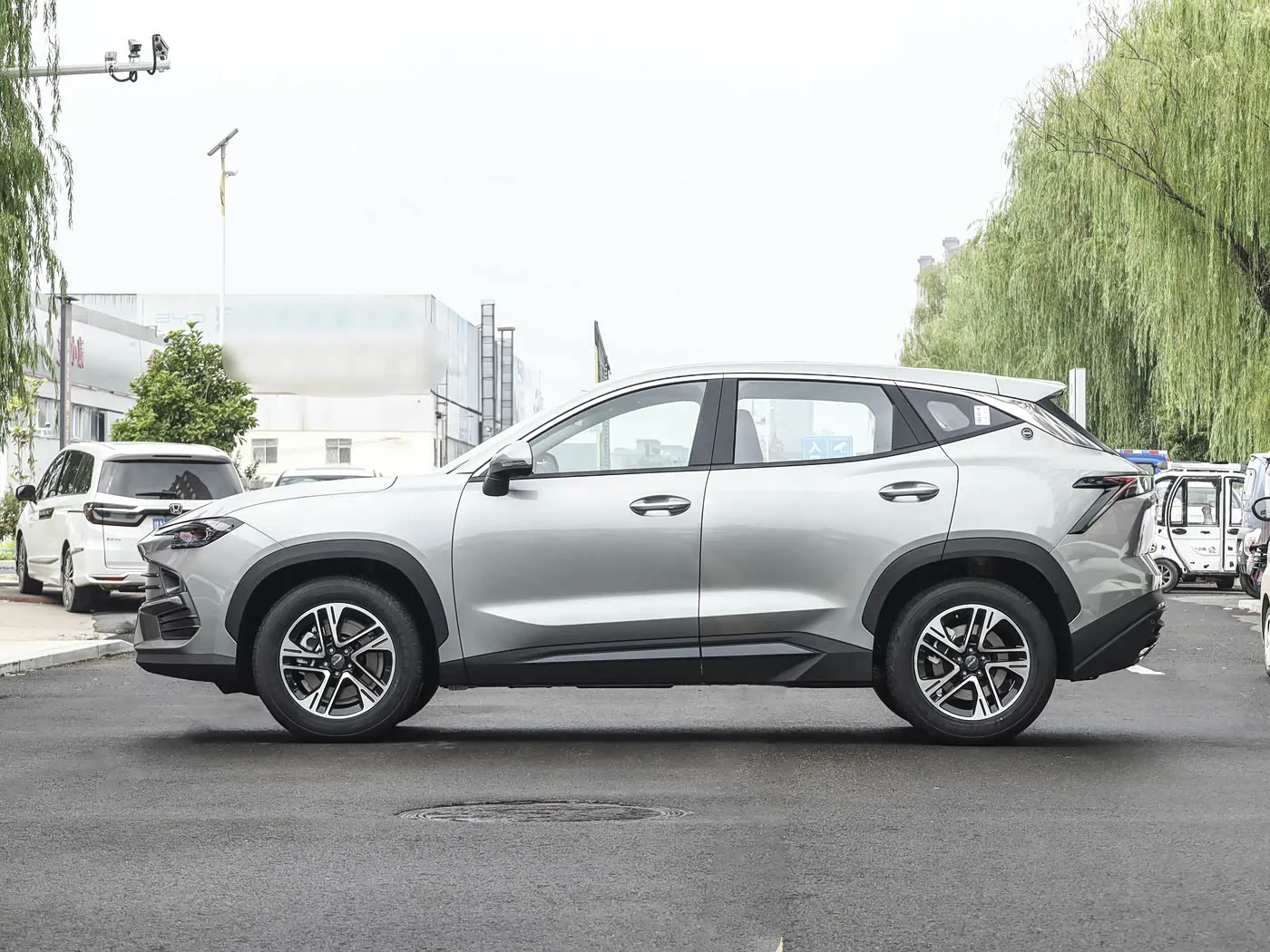 4 Jetour Da Sheng 2026 Model 1.5T DCT Luxury Edition 5-Seater