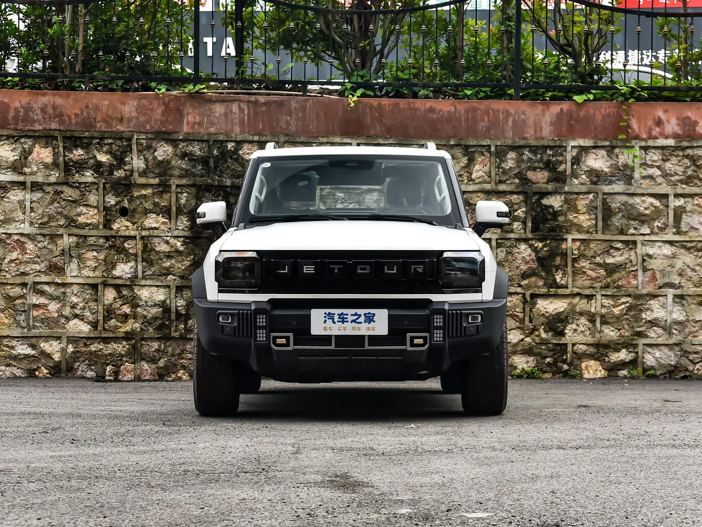 Jetour Traveler 2025 Model 2.0TD XWD Automatic Conquest 5-Seater