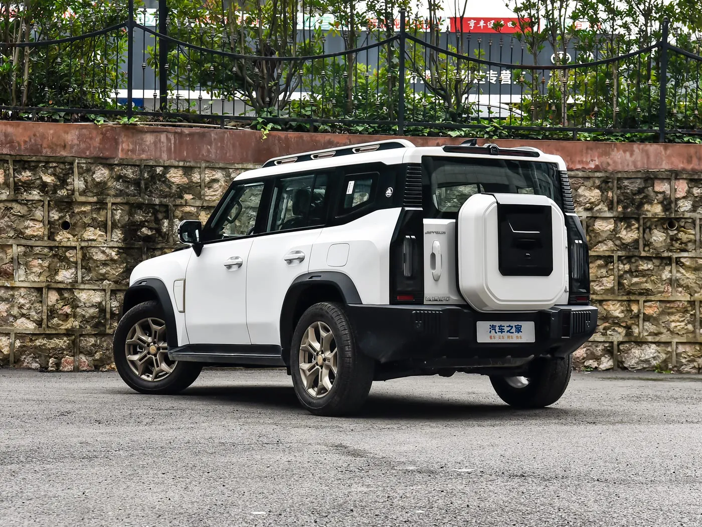 Jetour Traveler 2025 Model 2.0TD XWD Automatic Conquest 5-Seater