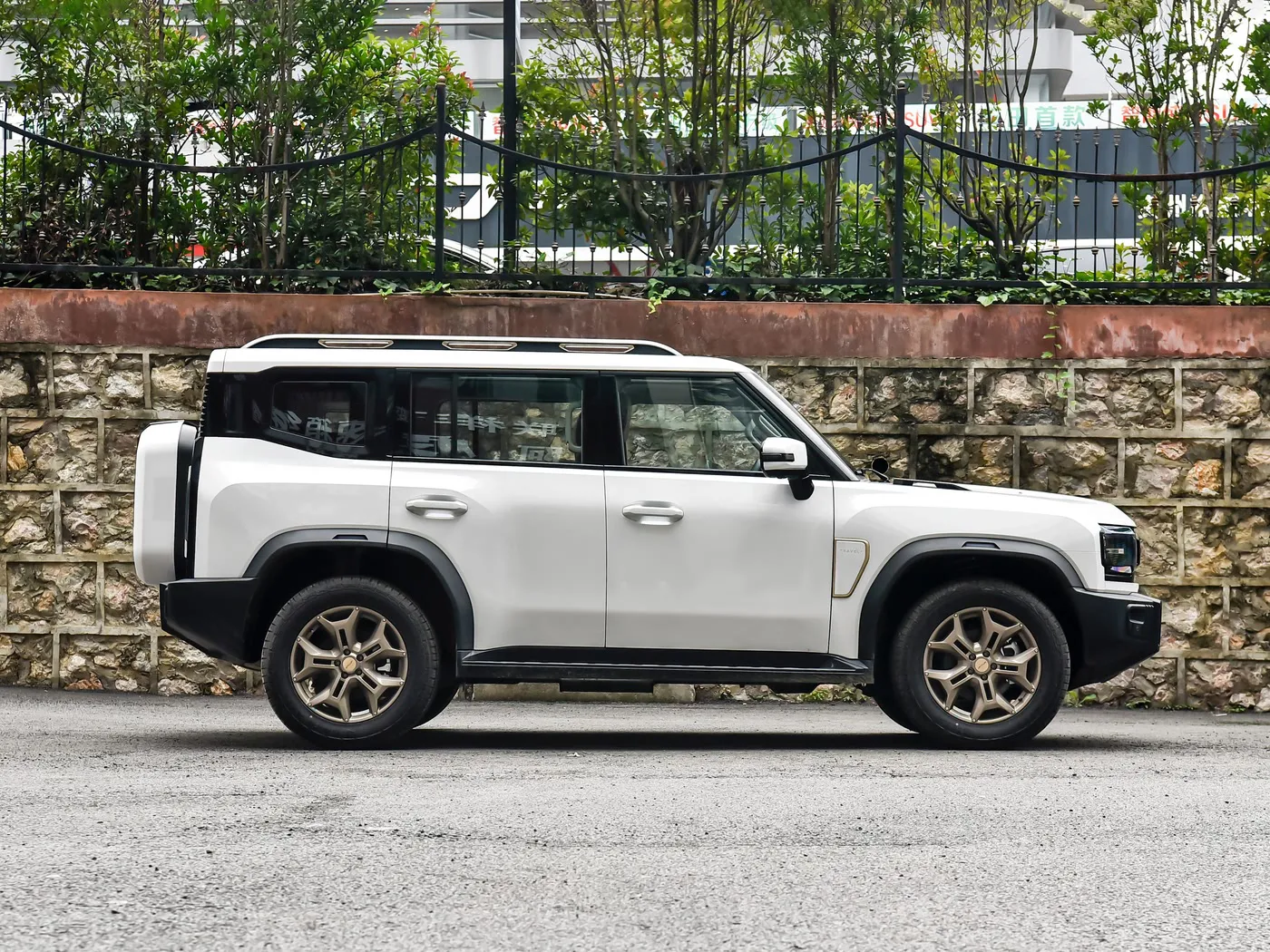 Jetour Traveler 2025 Model 2.0TD XWD Automatic Conquest 5-Seater