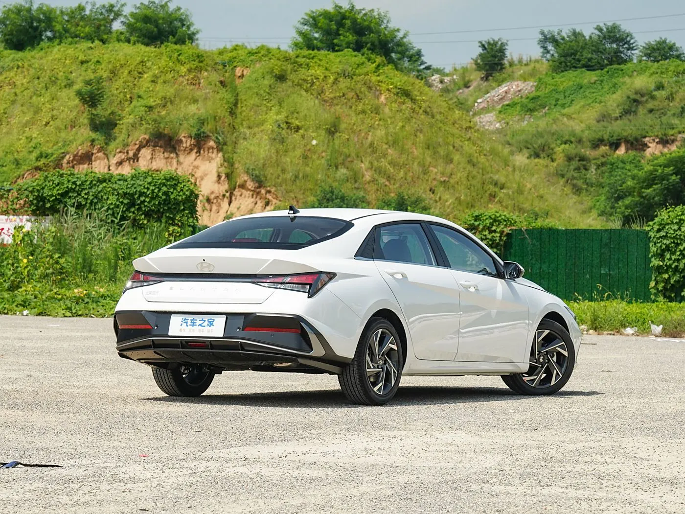 Hyundai Elantra 2023 1.5L CVT GLX Elite Edition