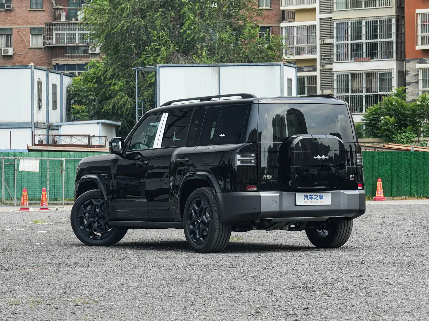 Formula Leopard‌ Titanium 7 2025 Model 190KM AWD Ultra Edition