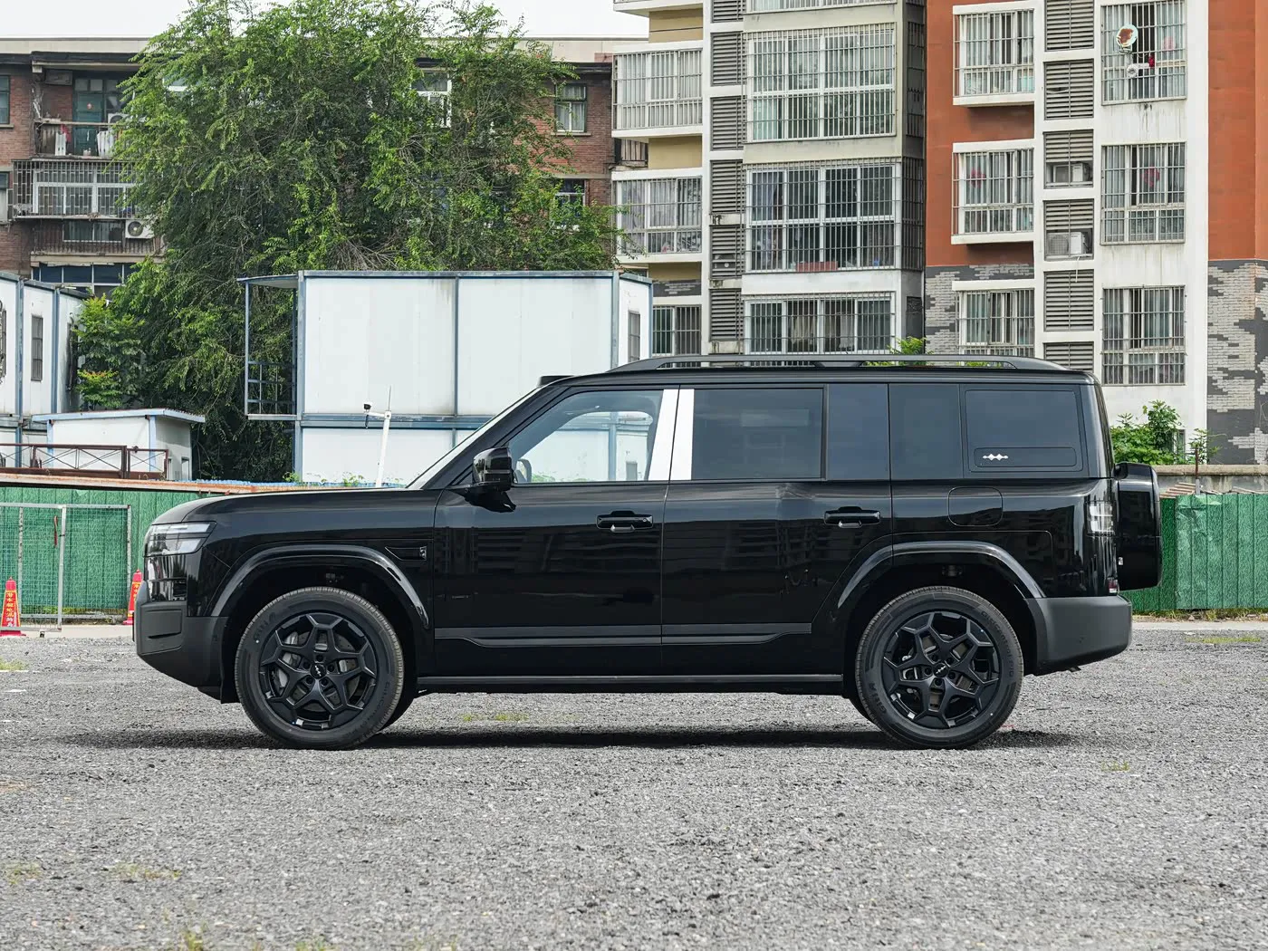 Formula Leopard‌ Titanium 7 2025 Model 190KM AWD Ultra Edition