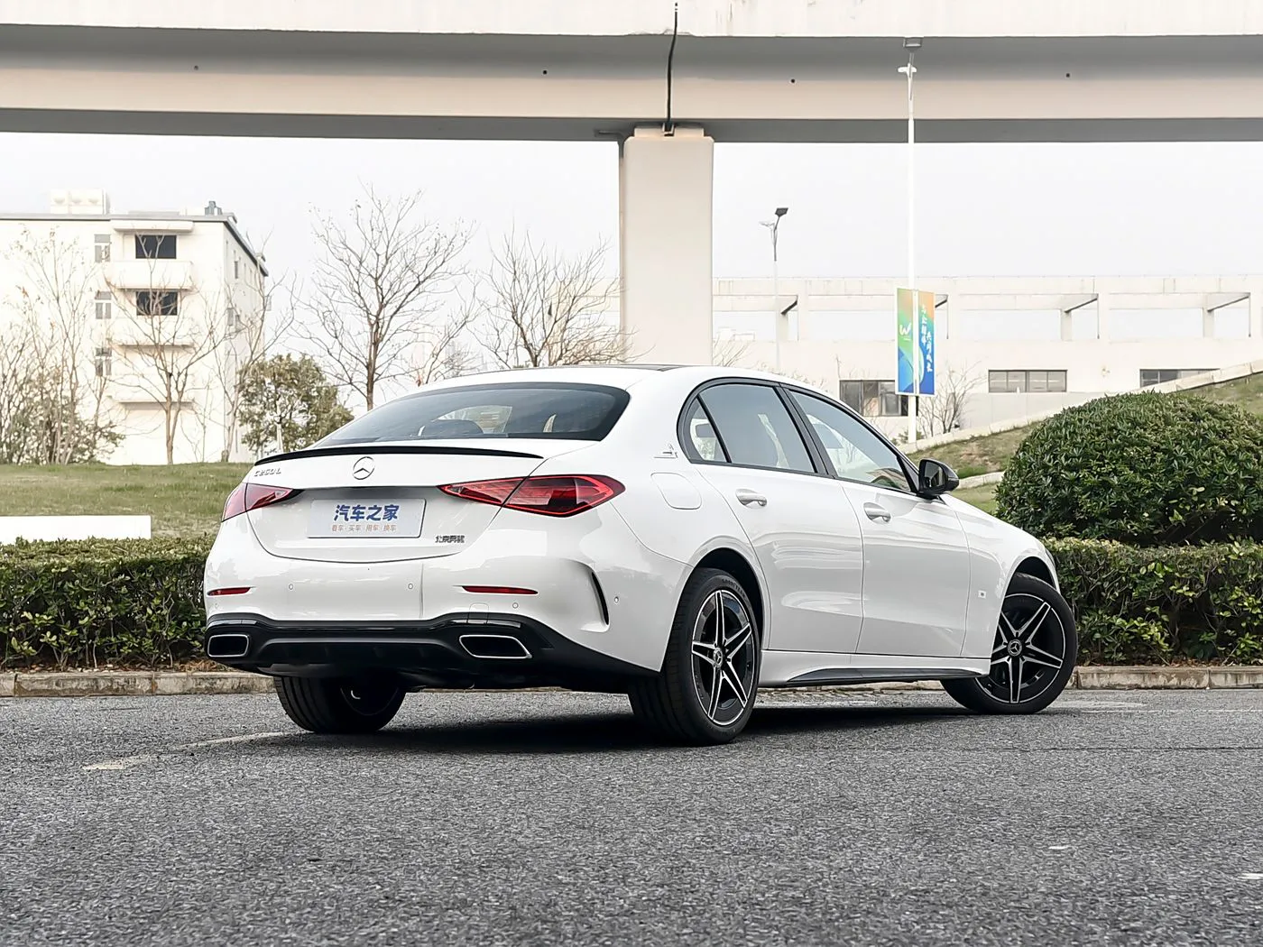 Mercedes-Benz C-Class 2025 C 260 L Night Edition Sport