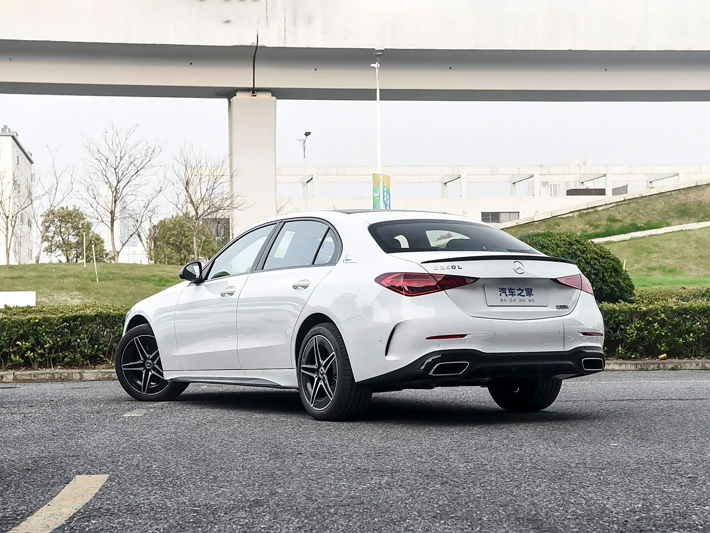 Mercedes-Benz C-Class 2025 C 260 L Night Edition Sport