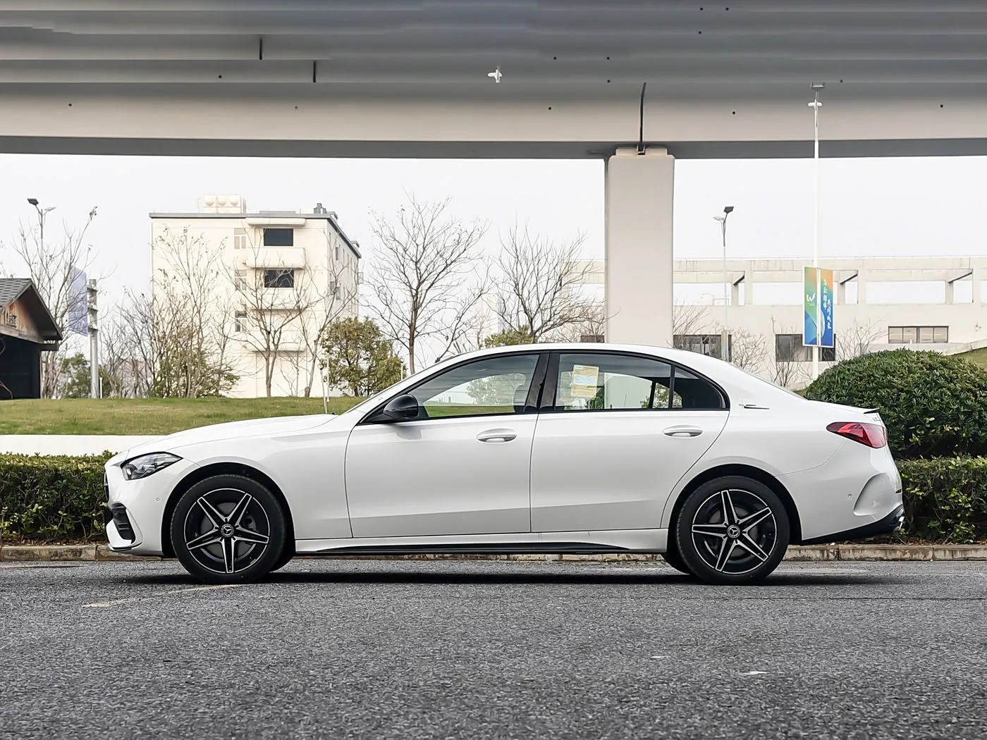 Mercedes-Benz C-Class 2025 C 260 L Night Edition Sport