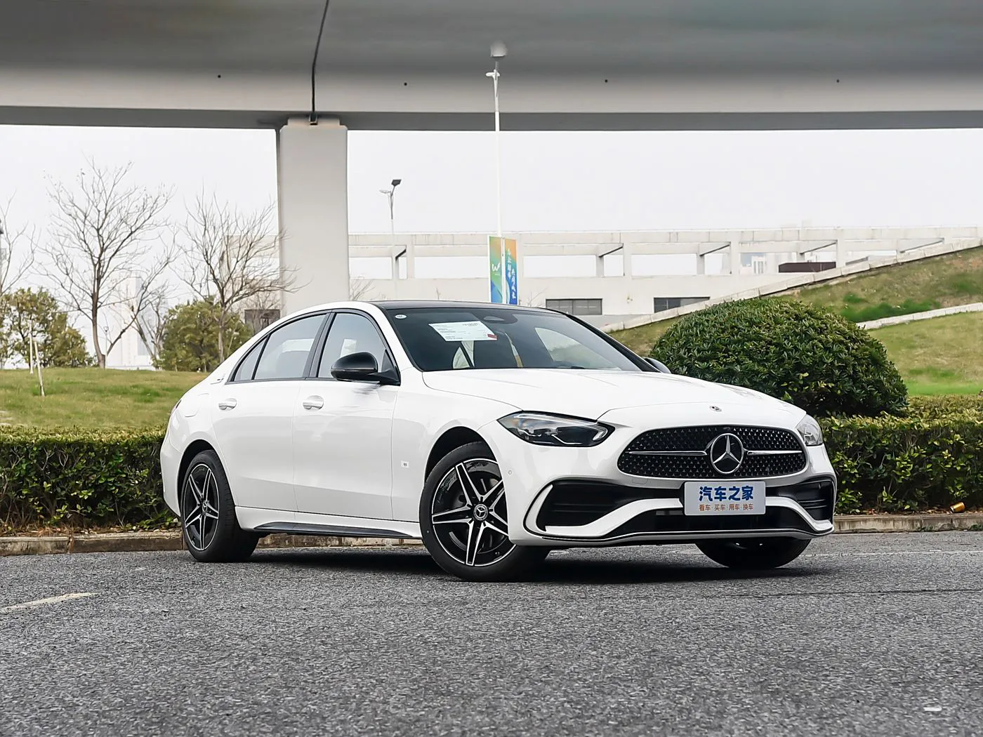 Mercedes-Benz C-Class 2025 C 260 L Night Edition Sport