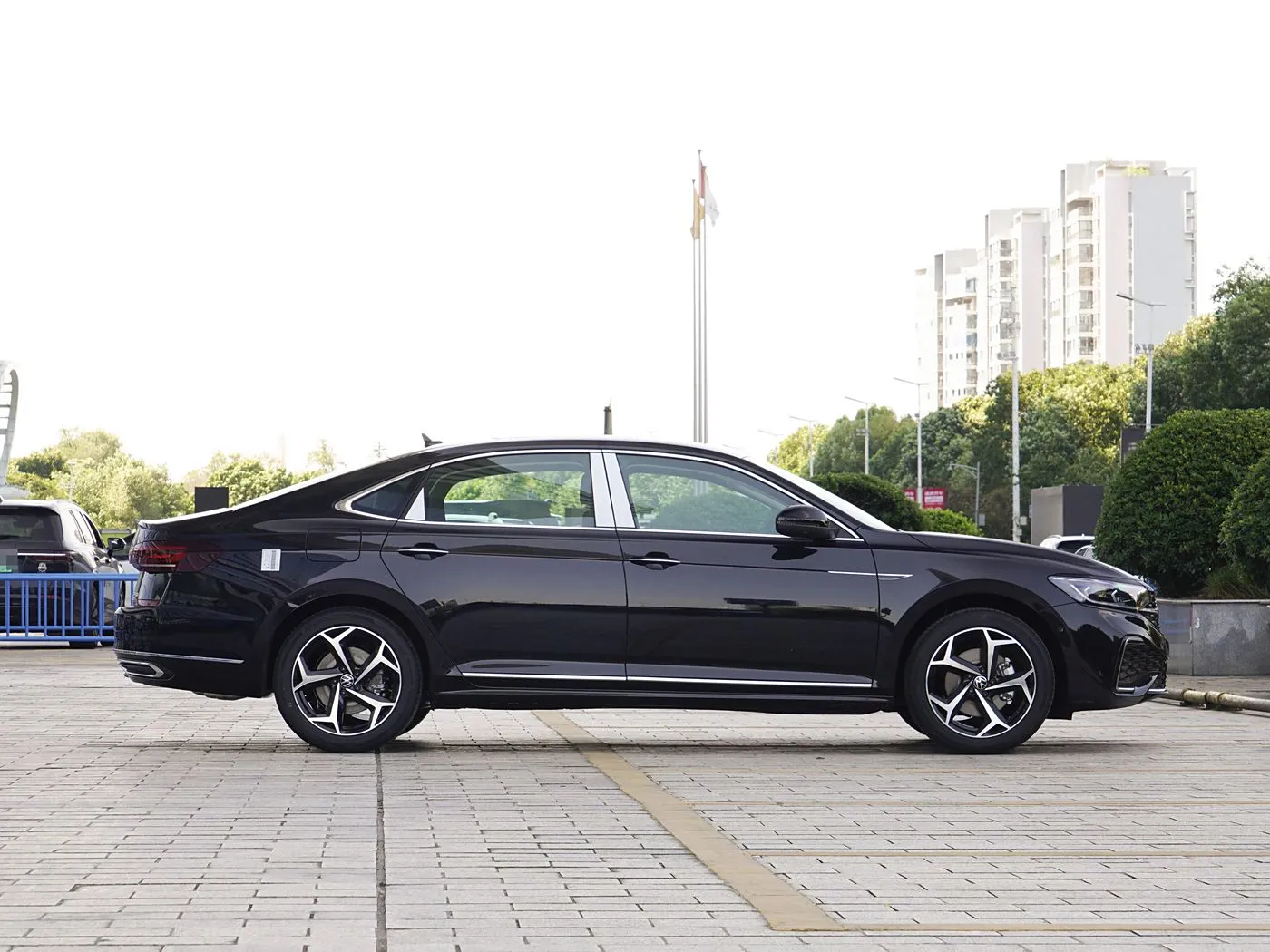 Volkswagen Passat 2025 Premium Edition 380TSI Starry Sky Dragon Edition