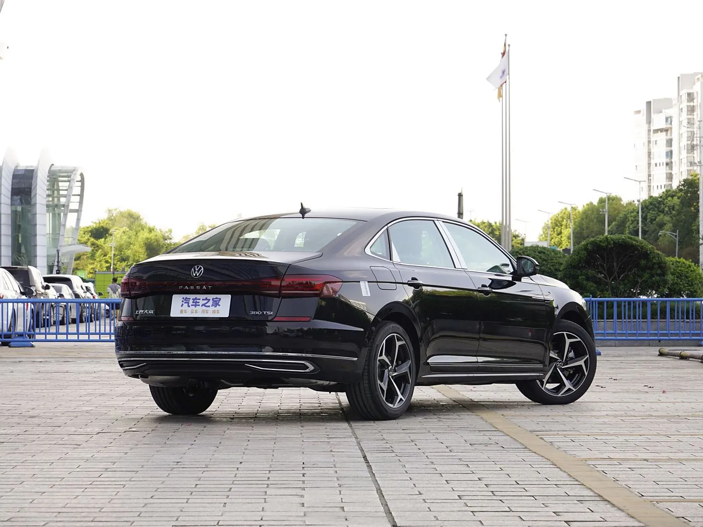 Volkswagen Passat 2025 Premium Edition 380TSI Starry Sky Dragon Edition