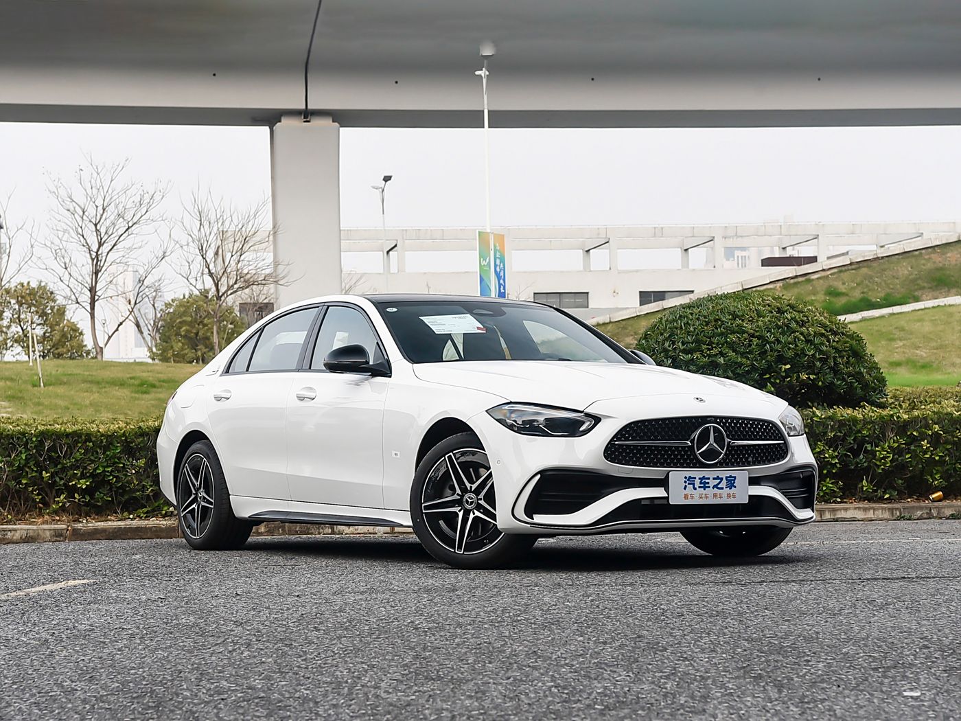 Mercedes-Benz C-Class 2025 C 260 L Night Edition Sport